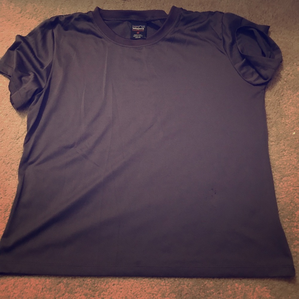 Women’s Patagonia top